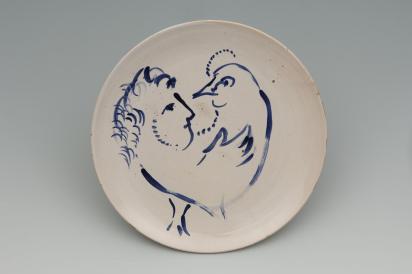 Ida Chagall’s wedding service: large plate 12: Profile-Rooster, 1951, Ceramic by Marc Chagall