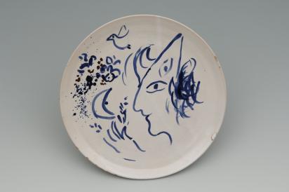 Service de mariage d’Ida Chagall : grande assiette 2 : Profil au poisson, 1951, Céramique de Marc Chagall