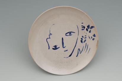 Ida Chagall’s wedding service: large plate 4: Double Look, 1951, Ceramic by Marc Chagall