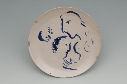 Ida Chagall’s wedding service: large plate 6: Motherhood, Profile, 1951, Ceramic by Marc Chagall