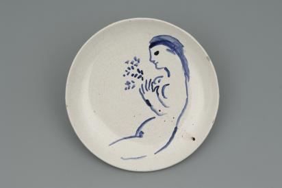 Service de mariage d’Ida Chagall : petite assiette 13 : Nu de profil, 1951, Céramique de Marc Chagall