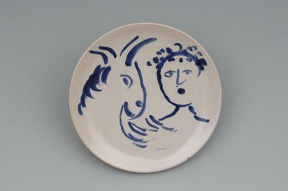 Ida Chagall’s wedding service: saucer 2: Friendship, 1951, Ceramic by Marc Chagall